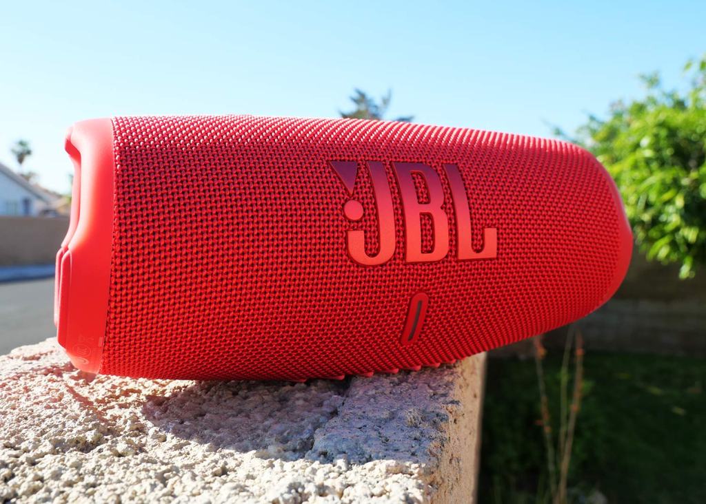 JBL Charge 4 vs Charge 5 Outdoor Portable Bluetooth Speaker