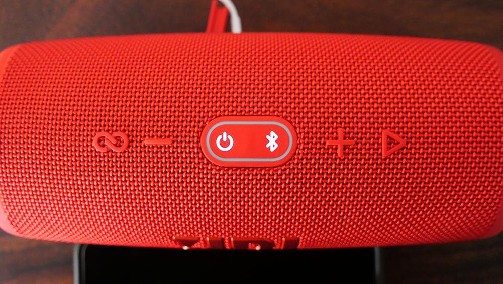 JBL Charge 5 - Control Buttons