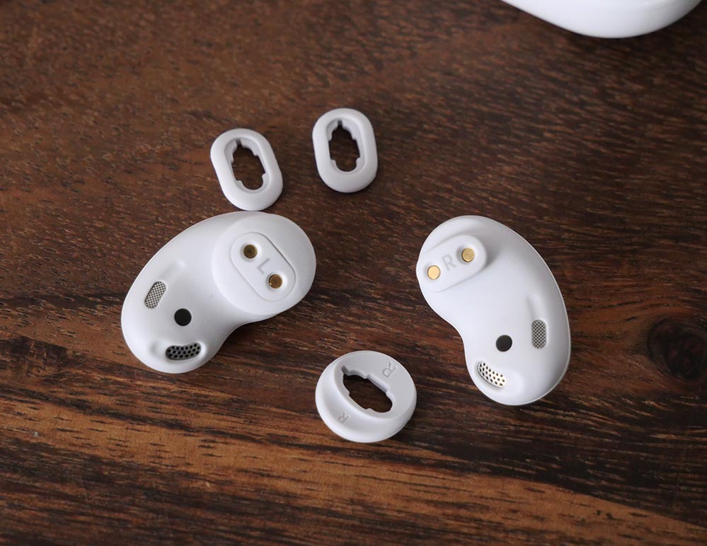 Samsung Galaxy Buds Live - Unique Ear Wings